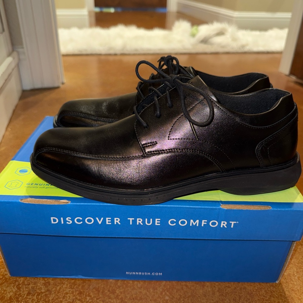 Men's Black Leather Dress Shoes - Picture 5 of 9